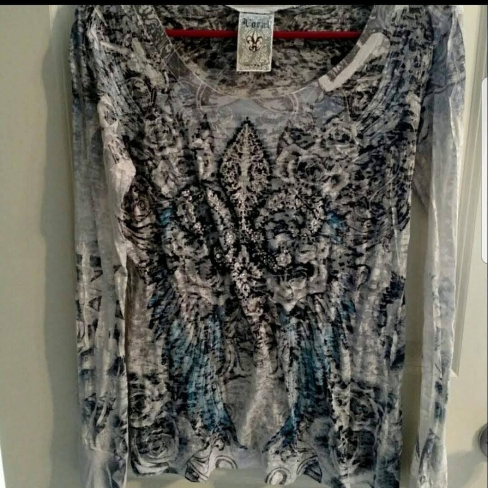 Women's Vocal top sz Lg